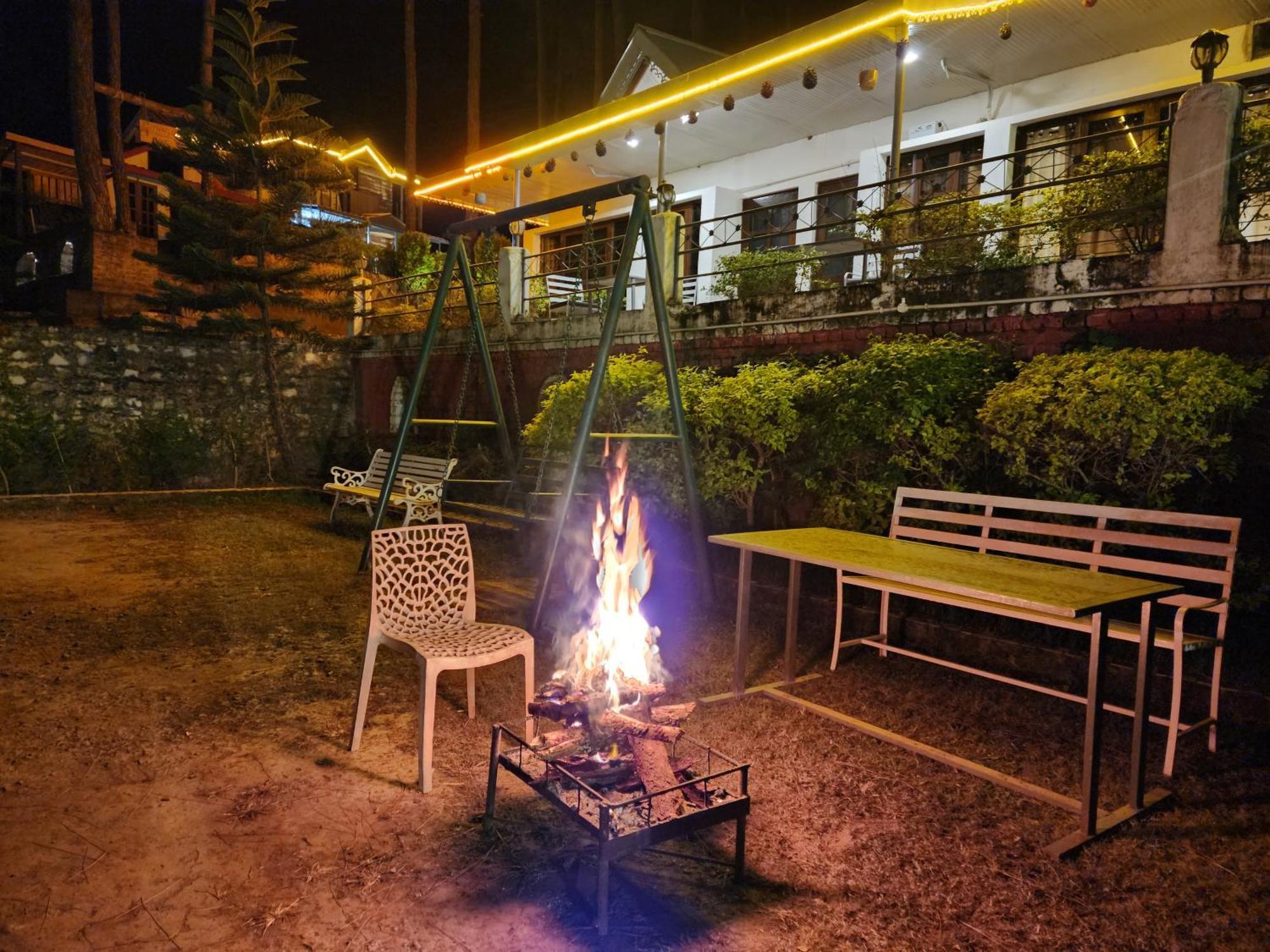 Pine Valley Resort 카사울리 외부 사진