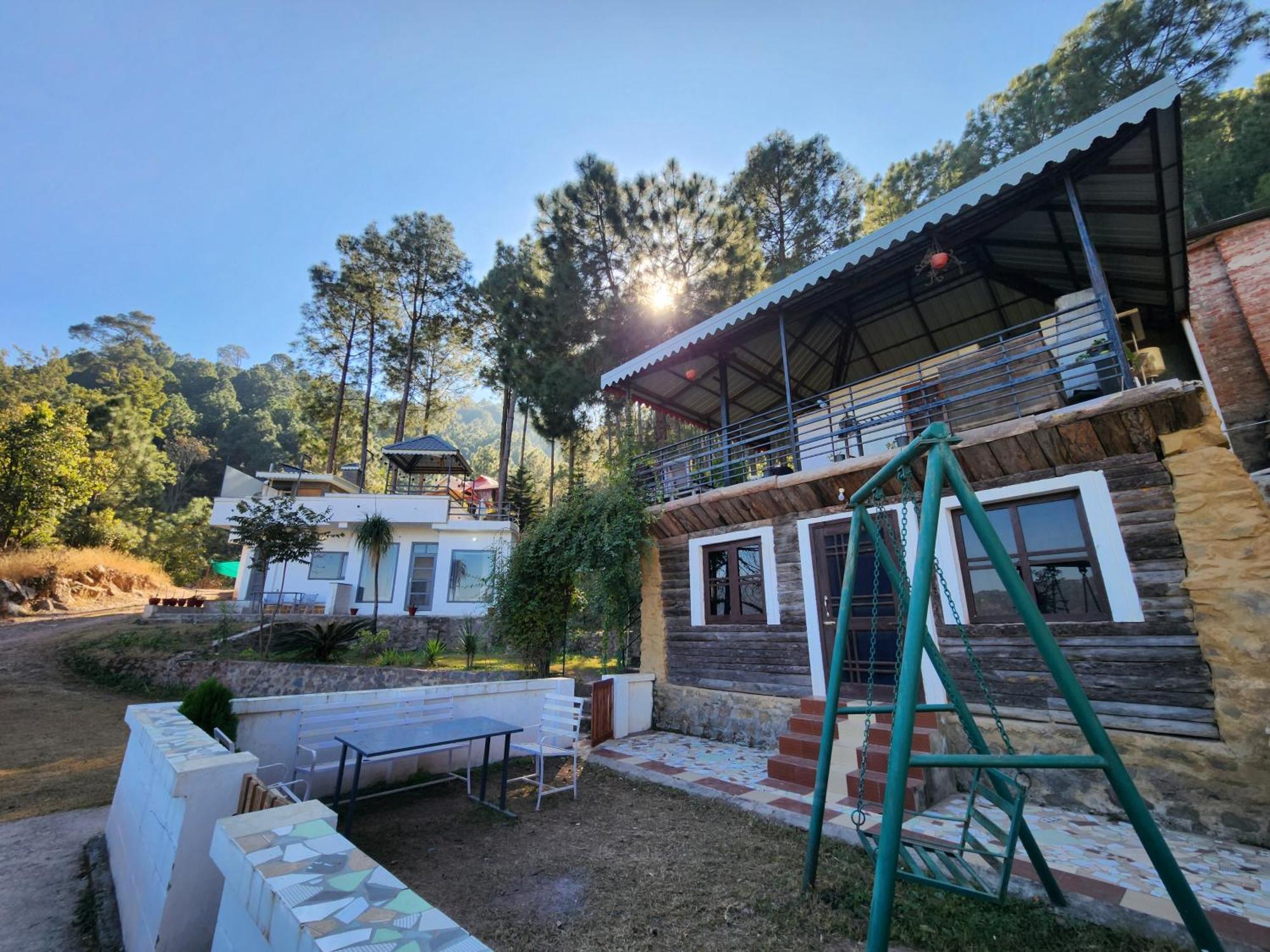 Pine Valley Resort 카사울리 외부 사진