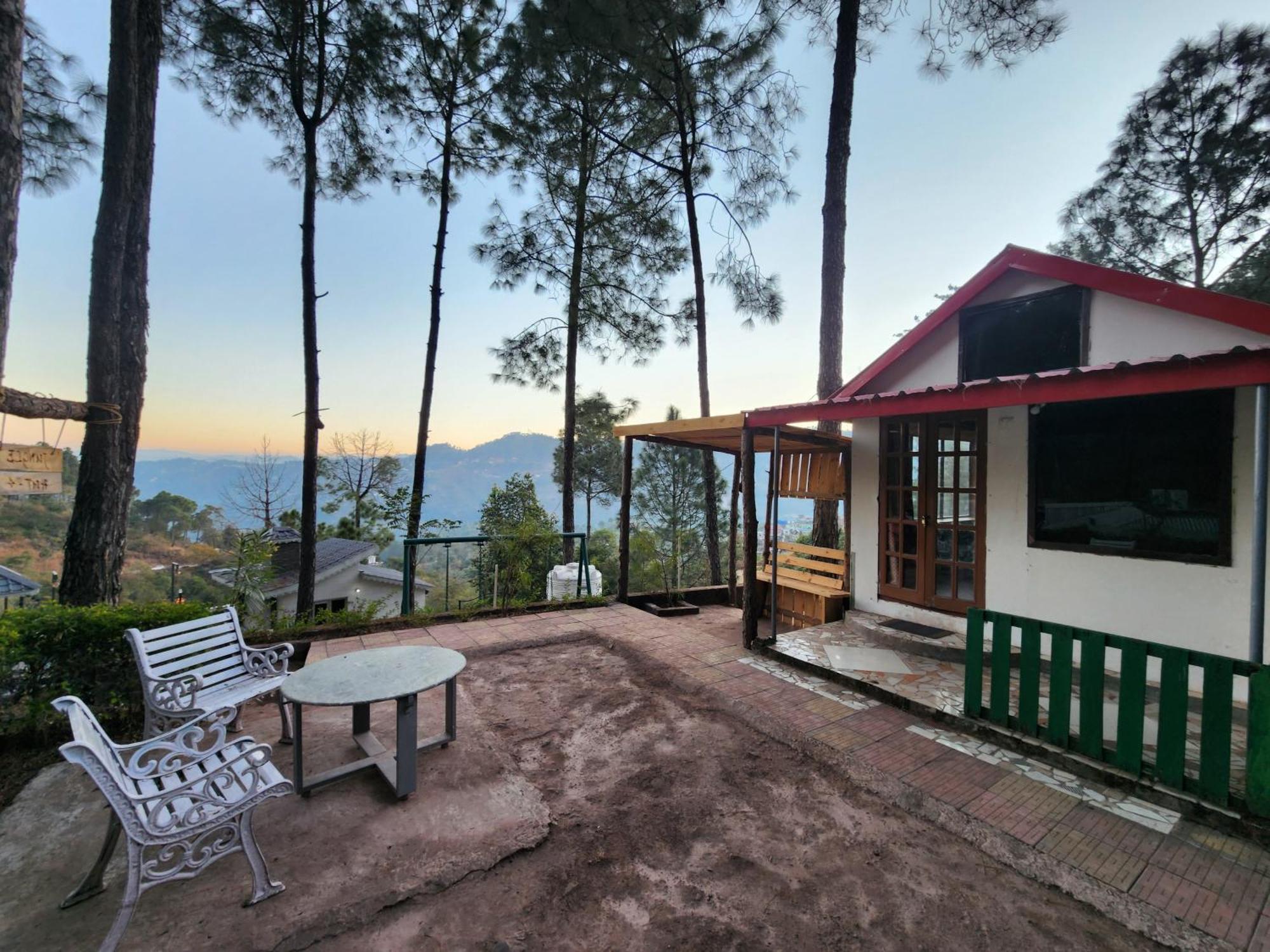 Pine Valley Resort 카사울리 외부 사진